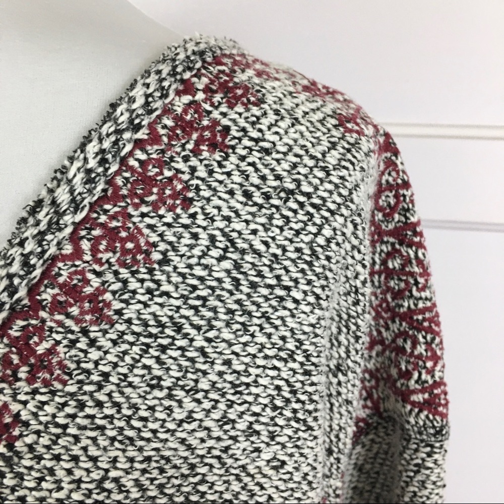 UO Ecote Sz S Embroidered gray pullover sweater - Picture 4 of 11